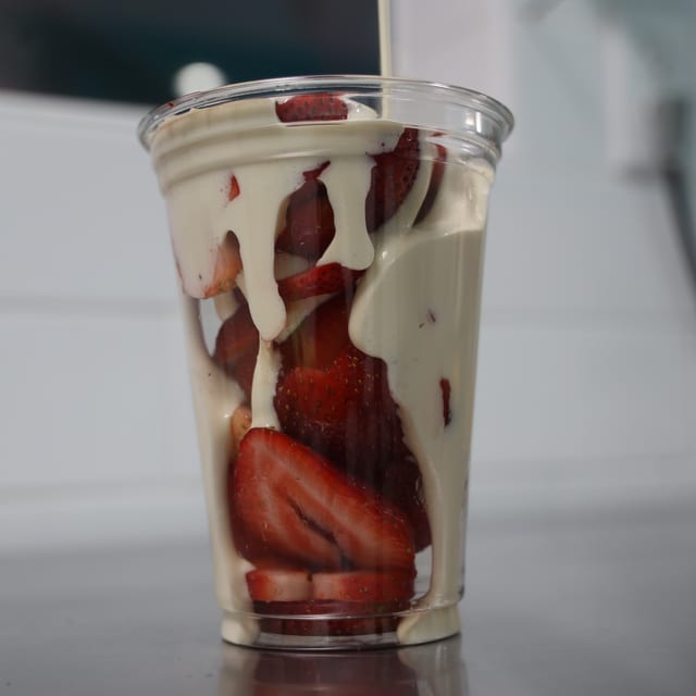 Fresa con crema.